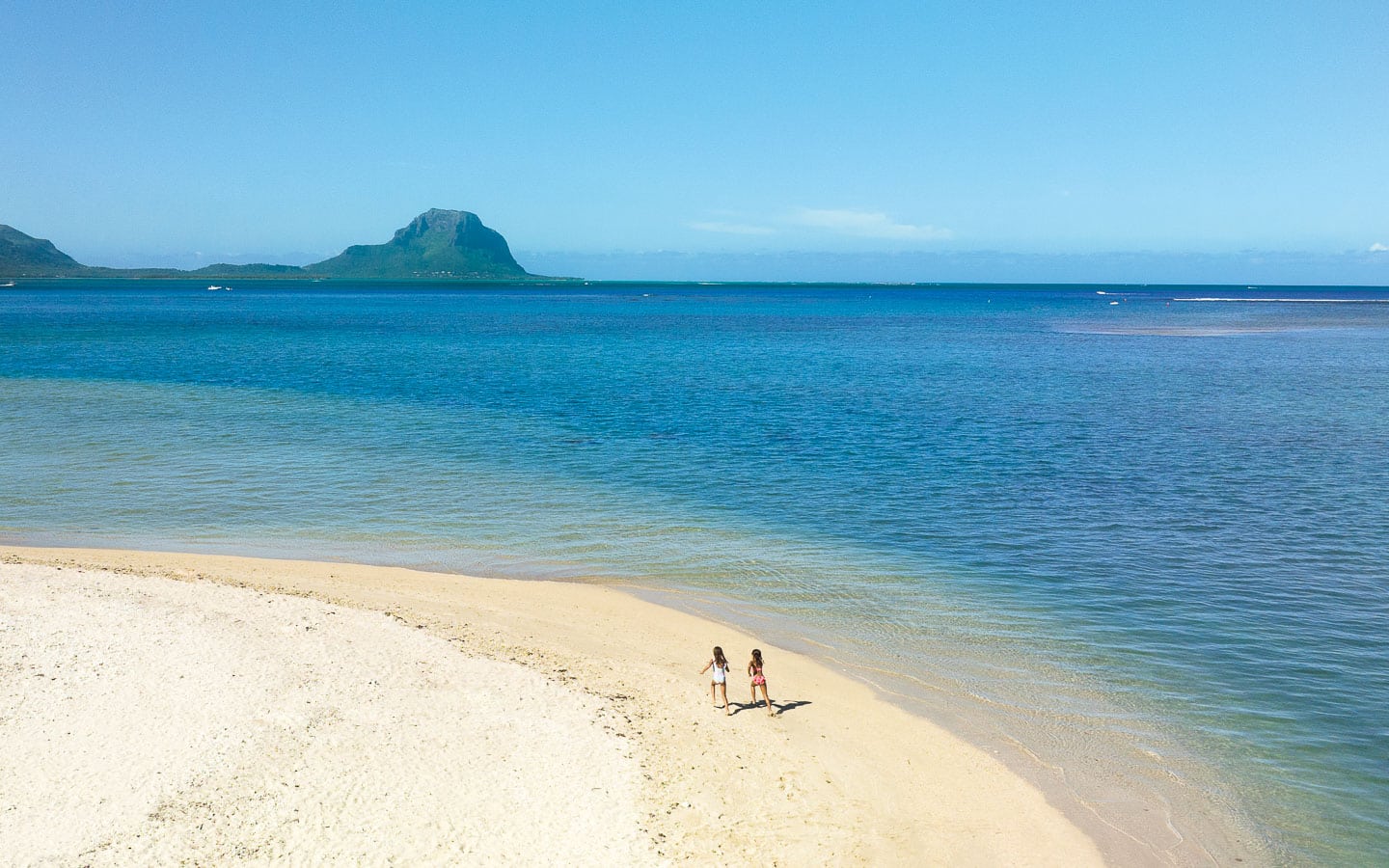 Hidden Gem: La Preneuse Sandbar, Mauritius Turquoise Secret